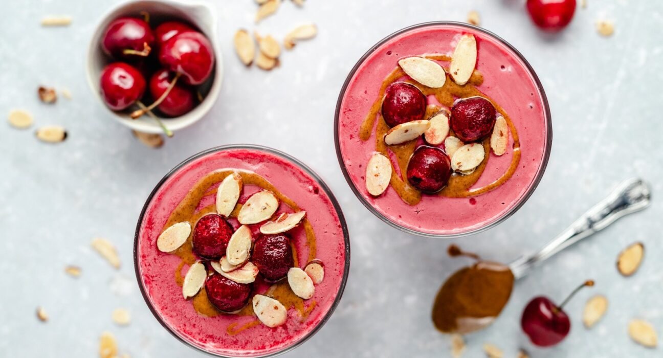 Almond Cherry Smoothie (my fav smoothie!)
