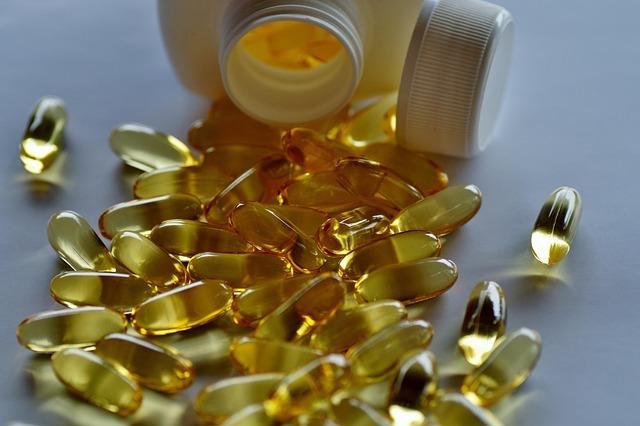 Recognizing Common Myths and Facts About Dietary Supplements